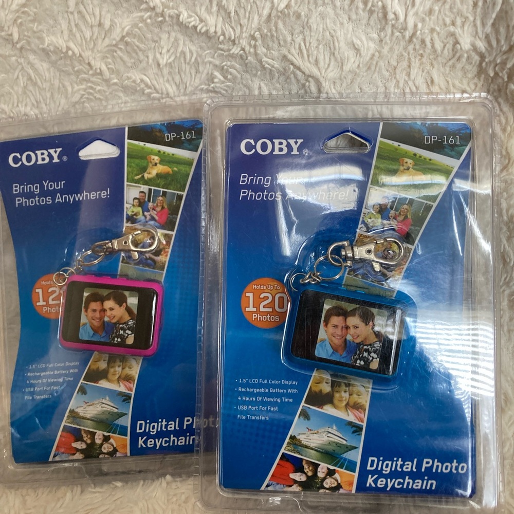 NWT Coby Digital Photo Keychains - Pink and Blue